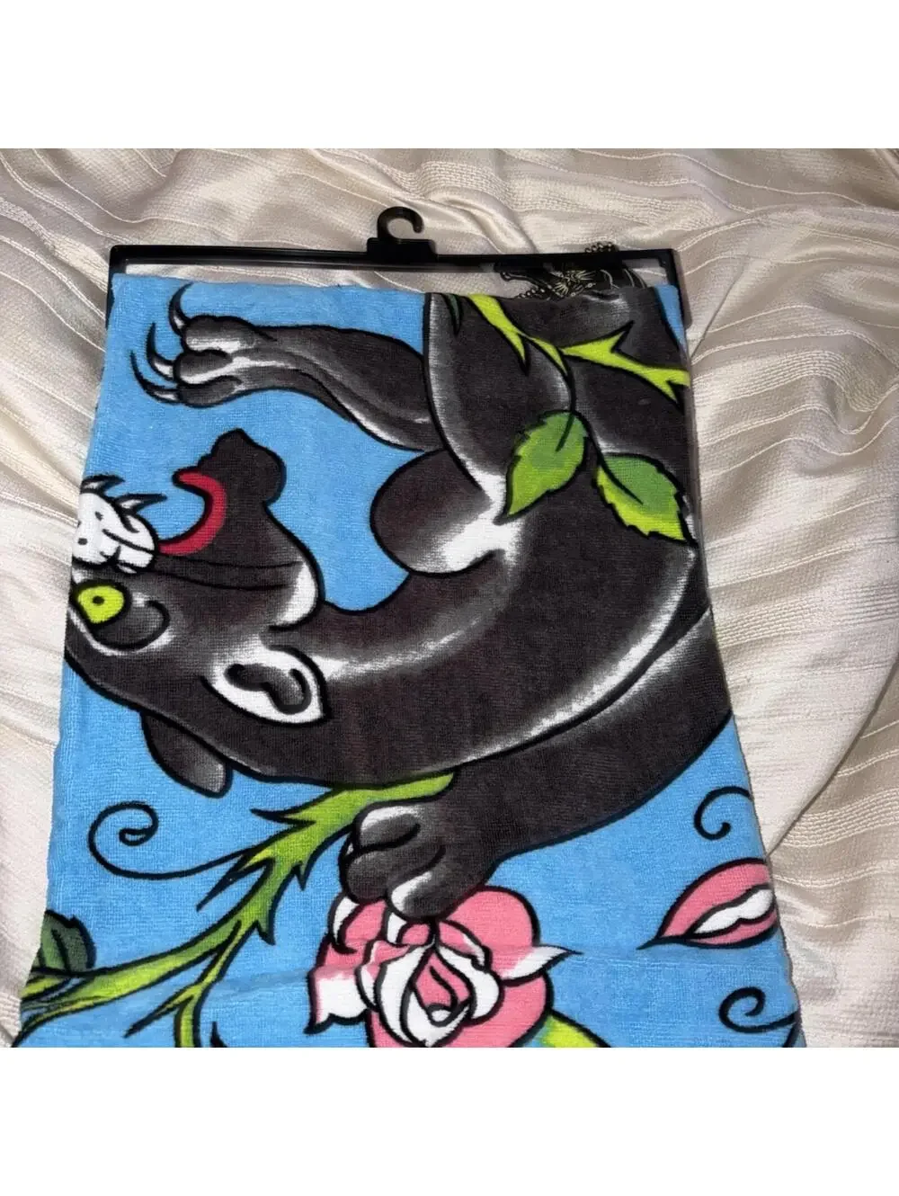AUTHENTIC ED HARDY 100% COTTON BEACH TOWEL, 36